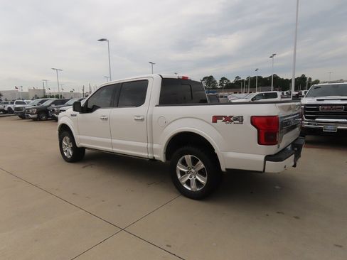 Used 2018 Ford F150 Platinum w/ Equipment Group 701A Luxury AWD/4WD image 16