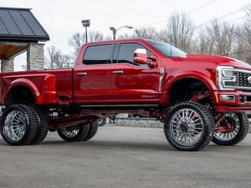 Used 2025 Ford F450 Platinum w/ Platinum Plus Package image 8