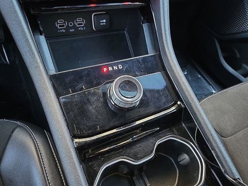 Used 2023 Jeep Grand Cherokee Altitude image 31