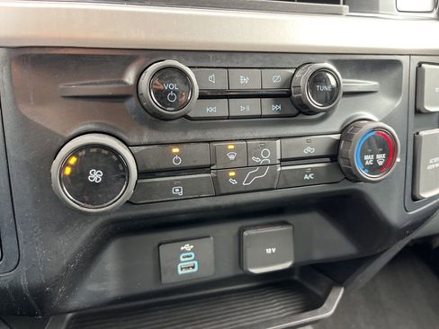 Certified 2024 Ford F350 XLT image 12