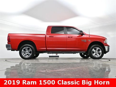 Used 2019 RAM 1500 Big Horn image 29