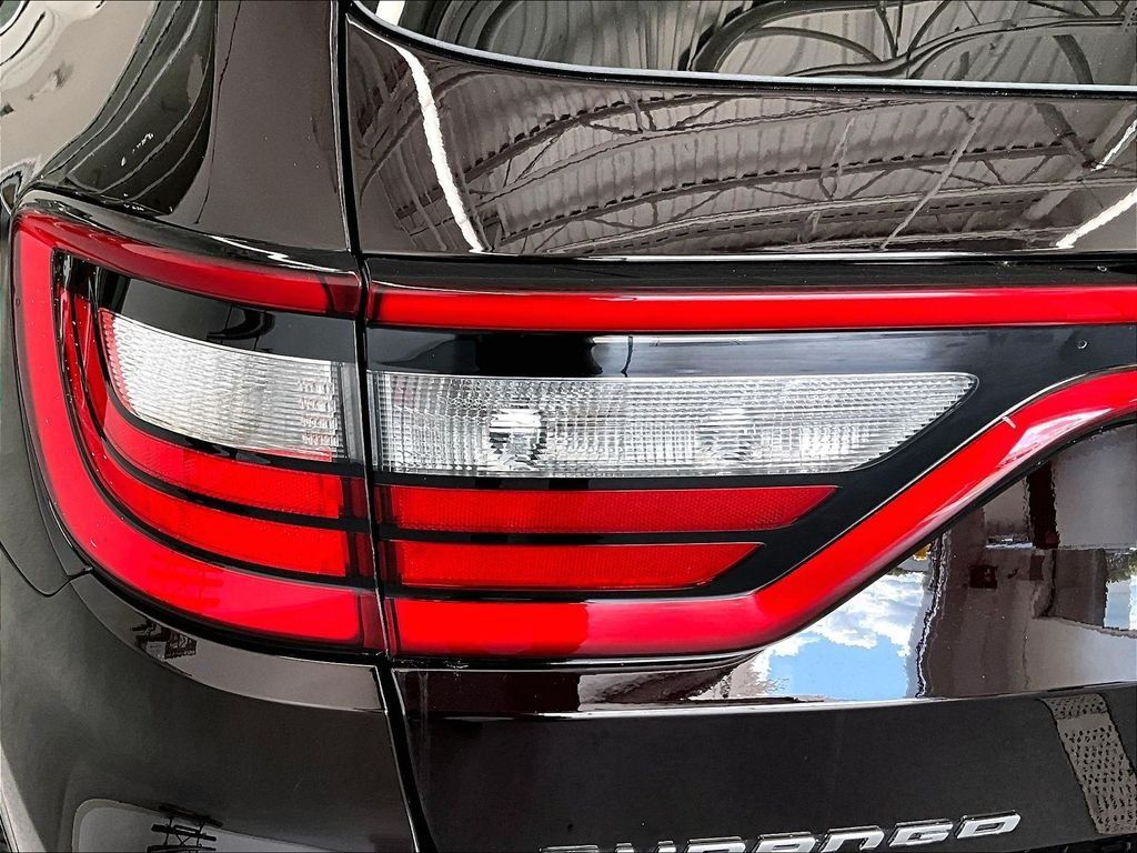 Used 2025 Dodge Durango GT AWD/4WD image 32