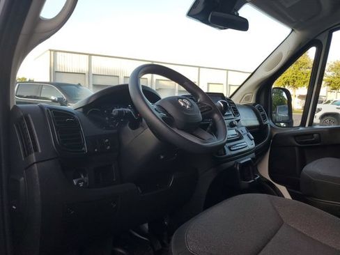 Used 2025 RAM ProMaster 2500 w/ U-Haul Equipment Group FWD image 14