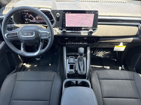 New 2026 GMC Canyon Elevation w/ LPO, Black Badging Package RWD image 7