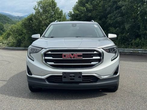 Used 2019 GMC Terrain SLT w/ Preferred Package FWD image 2