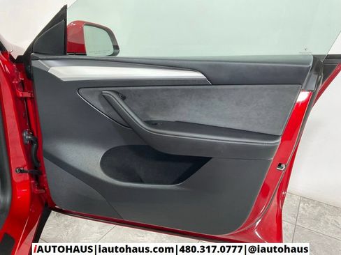 Used 2023 Tesla Model Y Long Range AWD/4WD image 41