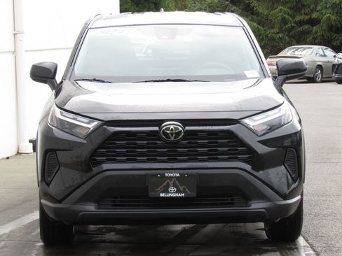 Certified 2024 Toyota RAV4 LE AWD/4WD image 3