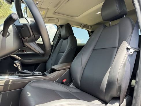 Certified 2025 MAZDA CX-30 AWD 2.5 S w/ Premium Package image 12