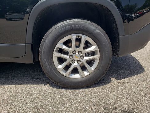 Used 2023 Chevrolet Traverse LS w/ Safety Package AWD/4WD image 15