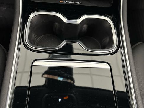 Used 2024 Chevrolet Traverse RS w/ LPO, Floor Liner Package image 29