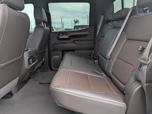 Used 2023 GMC Sierra 1500 Denali AWD/4WD image 14