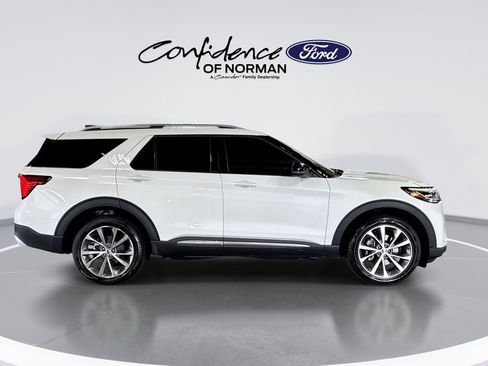 Used 2025 Ford Explorer Platinum w/ Ultimate Package image 10