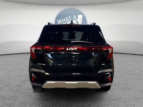 Certified 2024 Kia Seltos S image 5