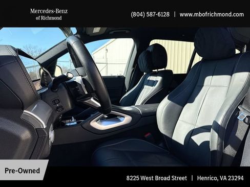 Used 2025 Mercedes-Benz GLS 580 4MATIC image 13