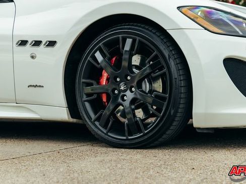 Used 2013 Maserati GranTurismo Sport image 42