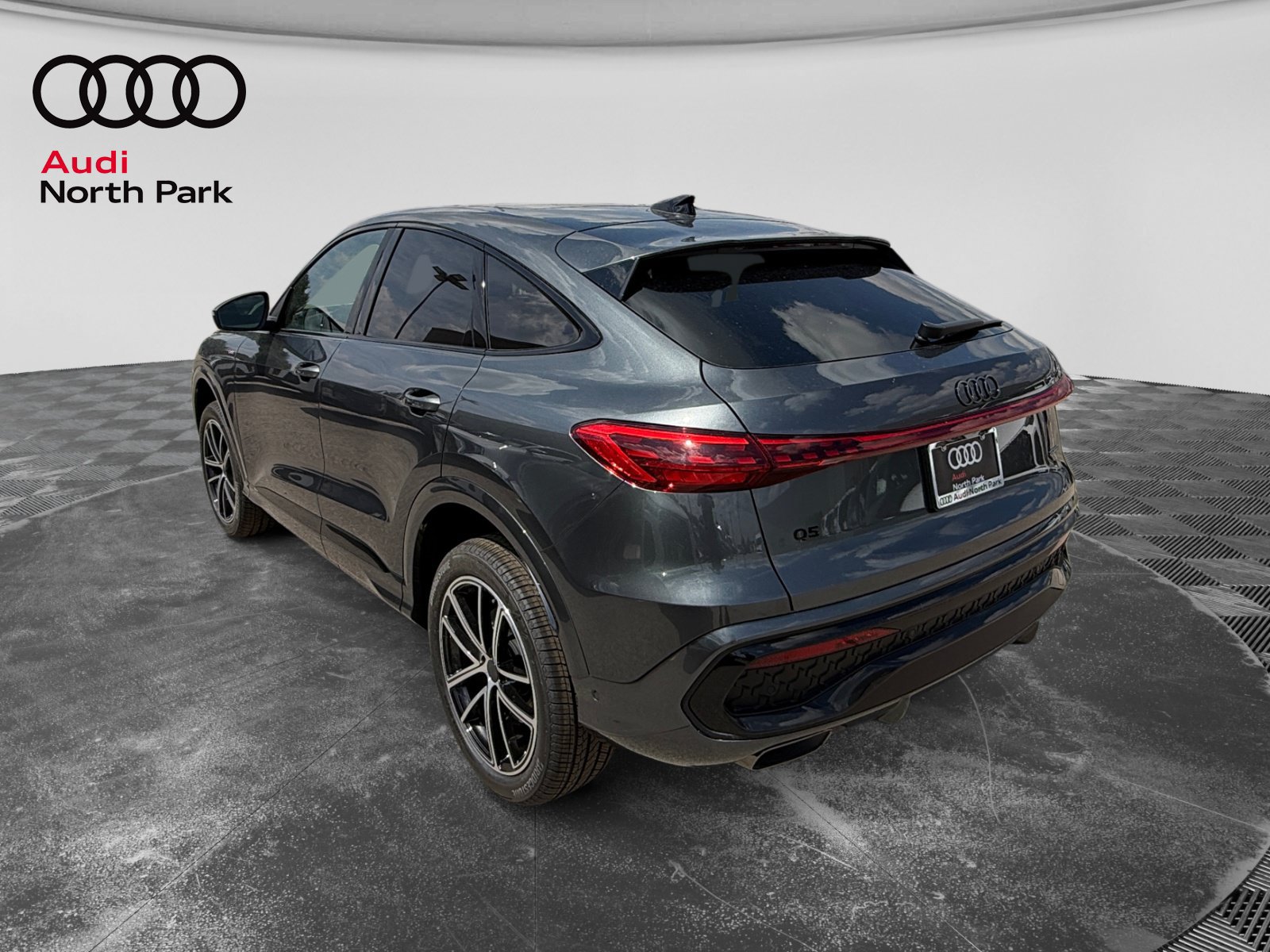 New 2026 Audi Q5 Premium Plus AWD/4WD image 3