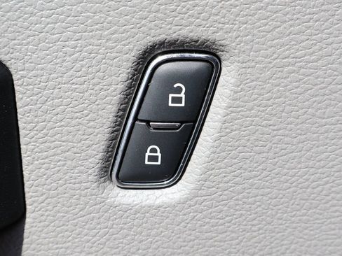 Used 2022 Ford F350 XL w/ Power Equipment Group image 15