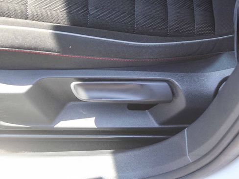Used 2019 Volkswagen Jetta GLI FWD image 27