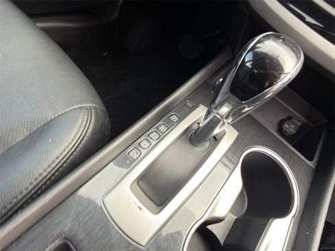 Used 2018 Nissan Altima 2.5 SV image 9