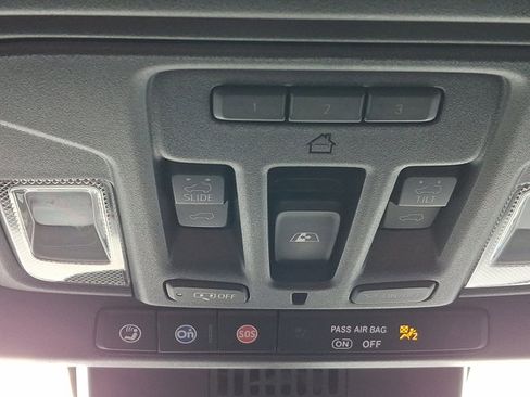 Used 2023 GMC Sierra 1500 AT4 w/ Technology Package image 30