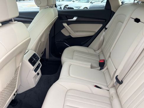 Certified 2023 Audi Q5 2.0T Premium w/ Convenience Package image 29