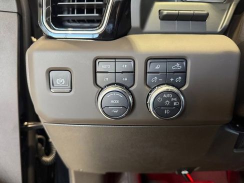 New 2025 GMC Sierra 2500 Denali w/ Denali Reserve Package image 6