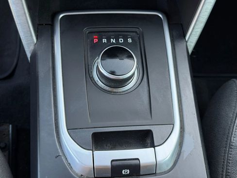 Used 2017 Land Rover Discovery Sport HSE image 38