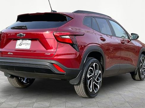 Used 2025 Chevrolet Trax RS w/ Driver Confidence Package image 5