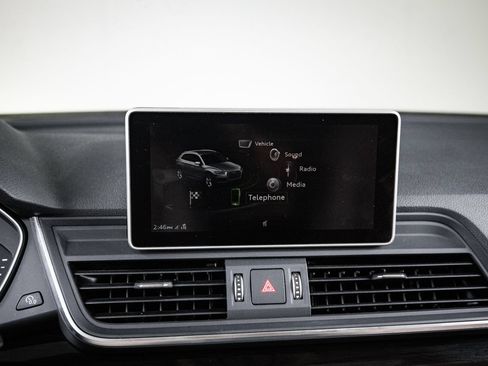 Used 2018 Audi Q5 2.0T Premium Plus AWD/4WD image 18