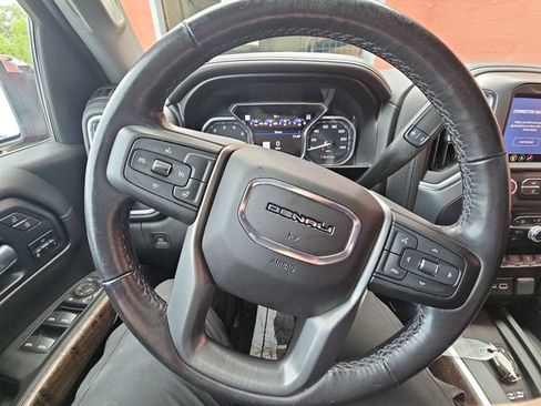 Used 2021 GMC Sierra 1500 Denali AWD/4WD image 36