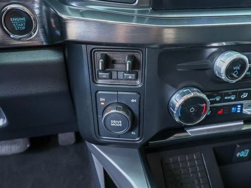 Used 2024 Ford F250 Lariat AWD/4WD image 22