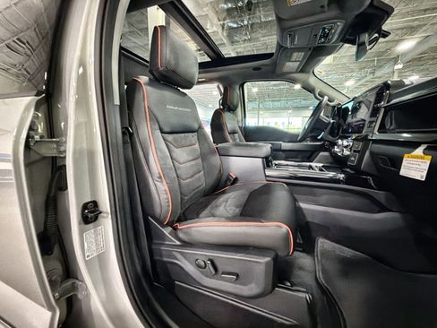 New 2026 Ford F250 Lariat w/ Black Appearance Package image 26