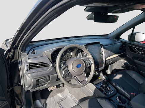 Used 2025 Subaru Forester Limited w/ Popular Package #2 image 9