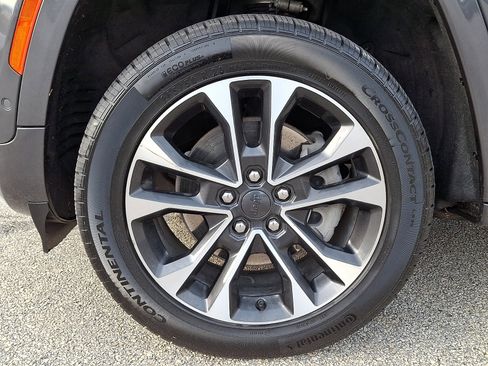 Used 2022 Jeep Grand Cherokee L Overland image 10