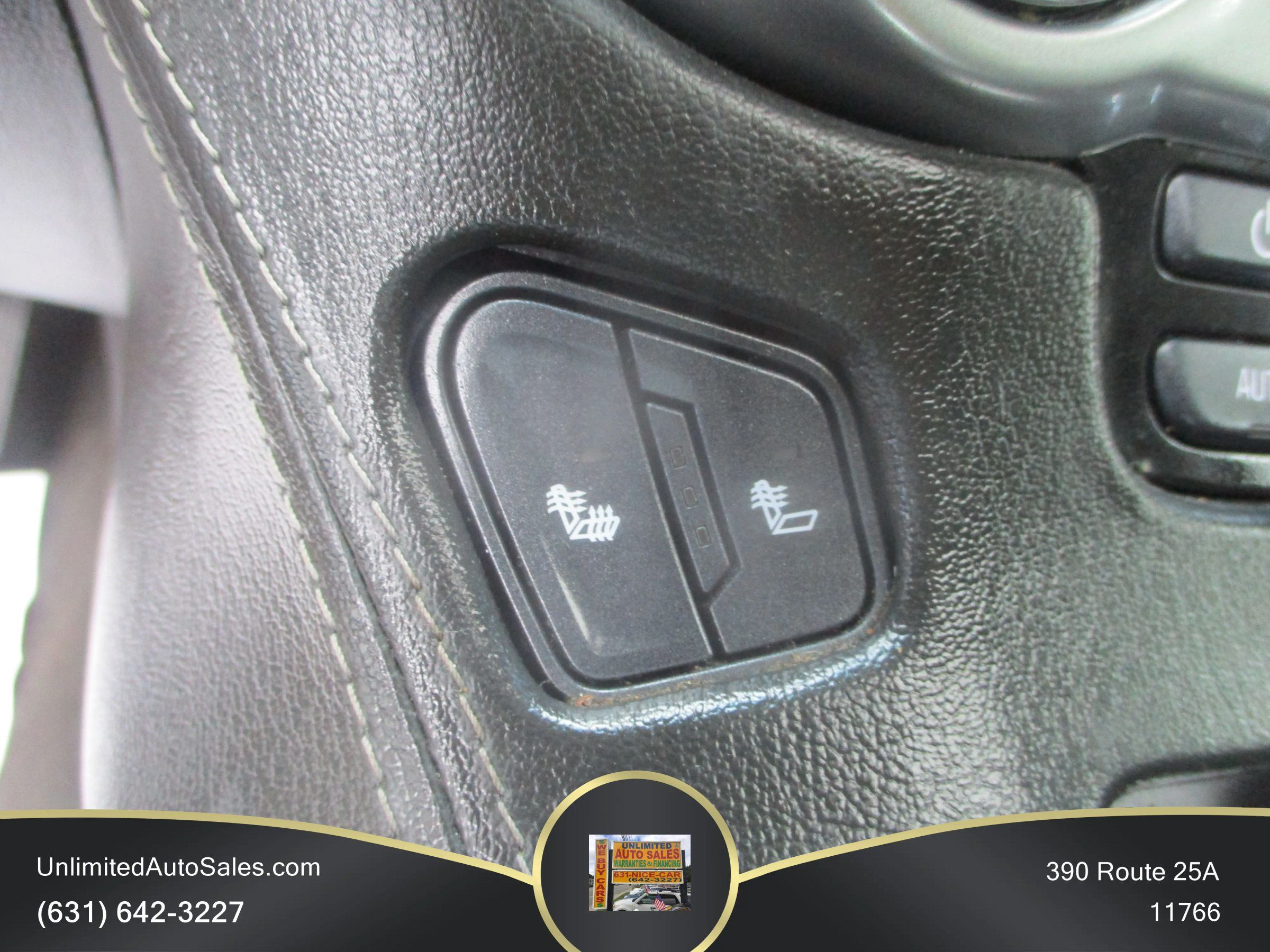 Used 2018 Chevrolet Suburban LT AWD/4WD image 11
