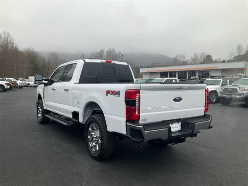New 2026 Ford F250 Lariat w/ Chrome Package image 7
