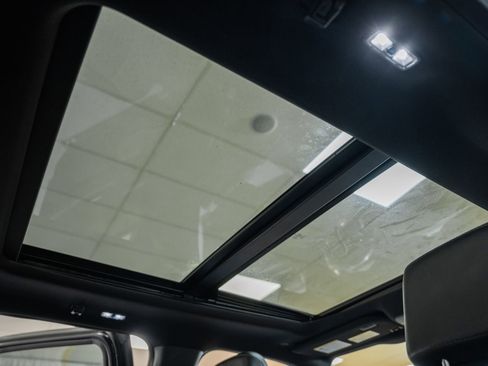 Used 2023 Ford F150 Lariat w/ Equipment Group 502A High image 38