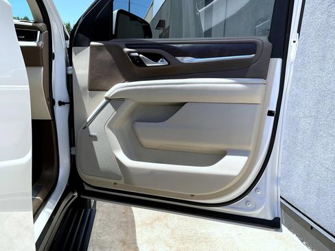 Used 2022 GMC Yukon Denali w/ Max Trailering Package AWD/4WD image 17