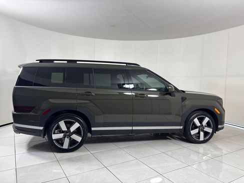 Used 2024 Hyundai Santa Fe Limited FWD image 6