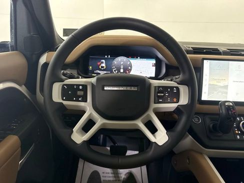 New 2025 Land Rover Defender 110 X-Dynamic SE image 28