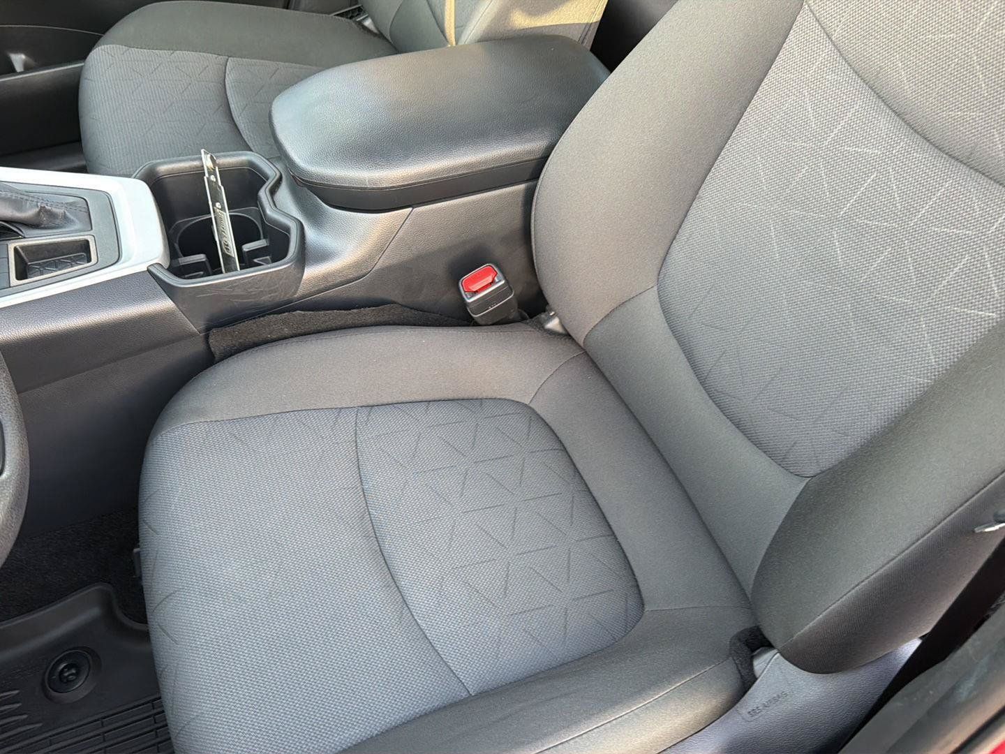Certified 2025 Toyota RAV4 XLE w/ Convenience Package FWD image 29