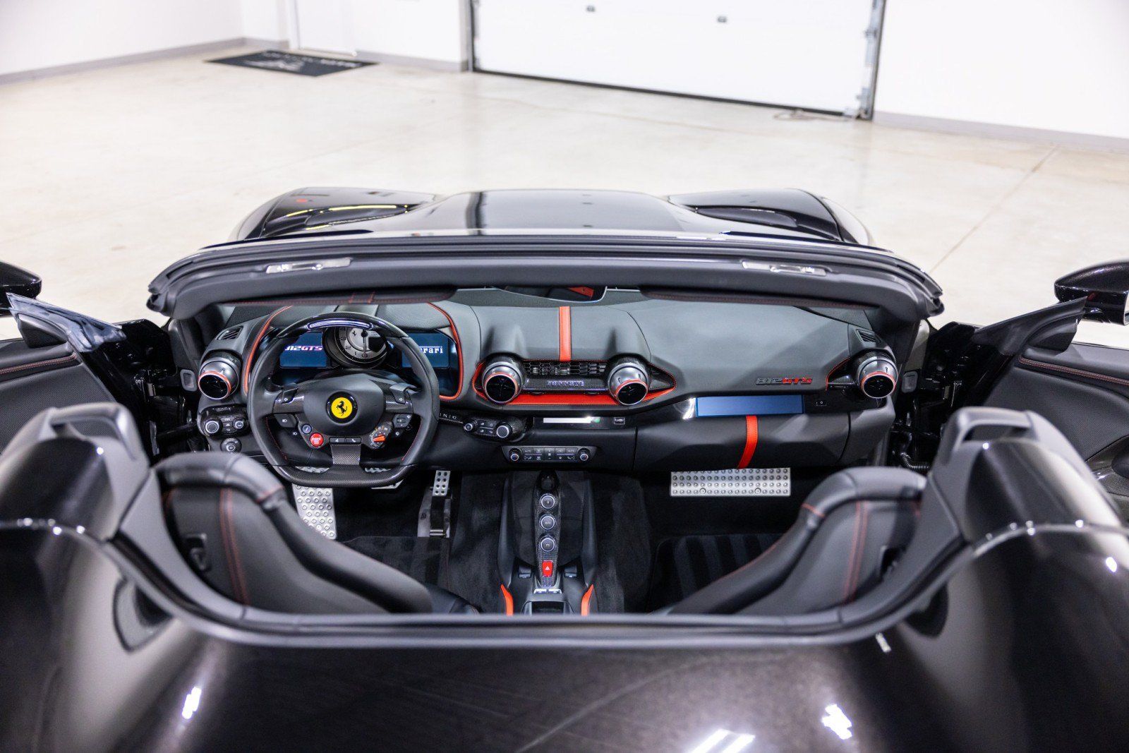 Used 2021 Ferrari 812 GTS RWD image 36