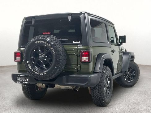 Used 2020 Jeep Wrangler Sport AWD/4WD image 2