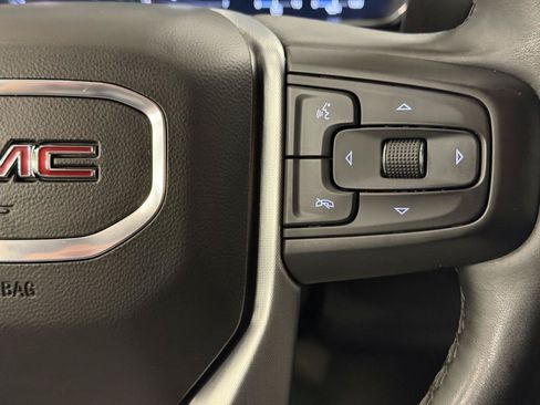 Used 2025 GMC Sierra 1500 SLT AWD/4WD image 15