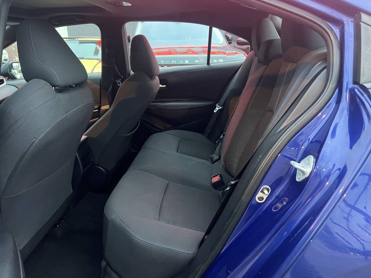 Used 2020 Toyota Corolla SE w/ SE Premium Package FWD image 8