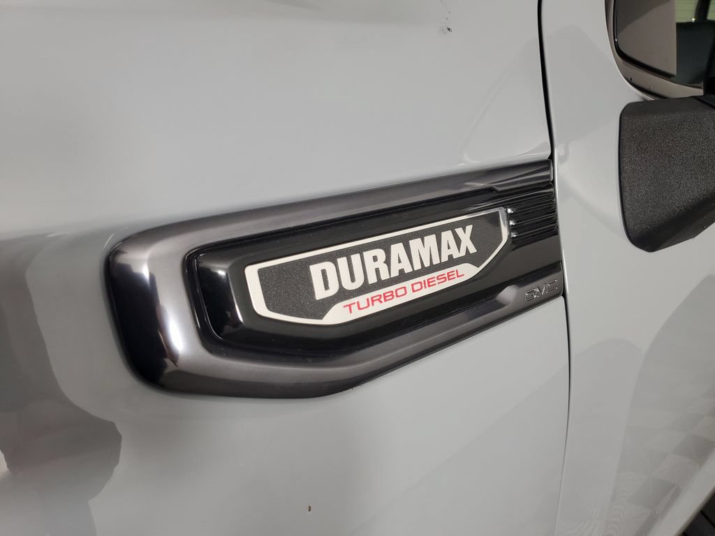 Certified 2024 GMC Sierra 1500 AT4 w/ Technology Package AWD/4WD image 11