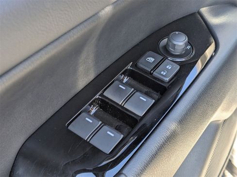 Used 2025 MAZDA CX-5 AWD 2.5 S w/ Preferred Package image 15