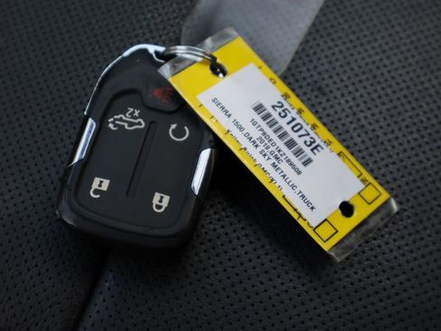 Used 2019 GMC Sierra 1500 SLT w/ SLT Premium Package image 33