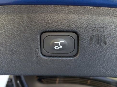 Used 2024 Ford Edge SEL w/ Convenience Package image 20