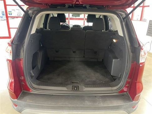 Used 2015 Ford Escape SE image 31